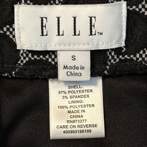 🌹ELLE Black and White Knee-Length Pencil Skirt with Geometric Pattern - Picture 4 of 5